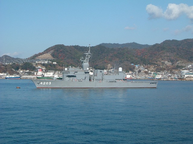 松山港・呉港・広島港・訓練支援艦てんりゅうの写真の写真