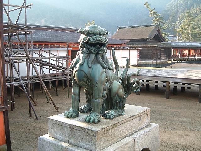 世界遺産・特別名勝・特別史跡・宮島・厳島神社・狛犬の写真の写真