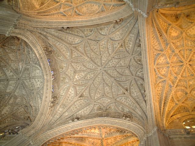 世界遺産・セビリア・大聖堂の天井の装飾の写真の写真