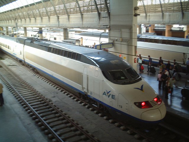 スペイン・高速鉄道AVE・コルドバ駅の写真の写真
