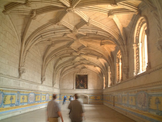 リスボン・ジェロニモス修道院の回廊の写真の写真