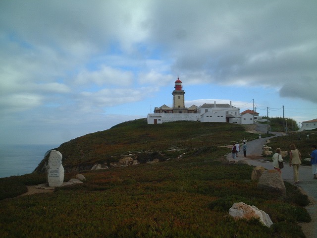 ロカ岬・周囲は何もないので天候しだいでは風がきつそうの写真の写真