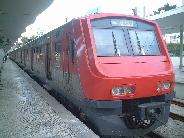 ポルトガル・シントラ・リスボンに向かう電車の写真の写真