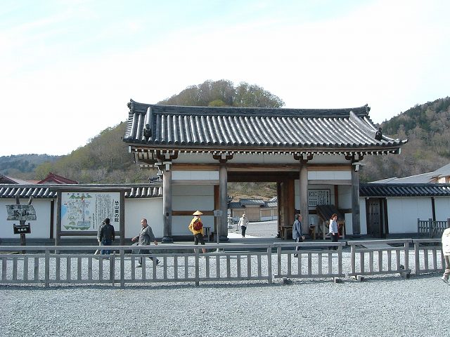 霊場恐山・総門から入退場するの写真の写真