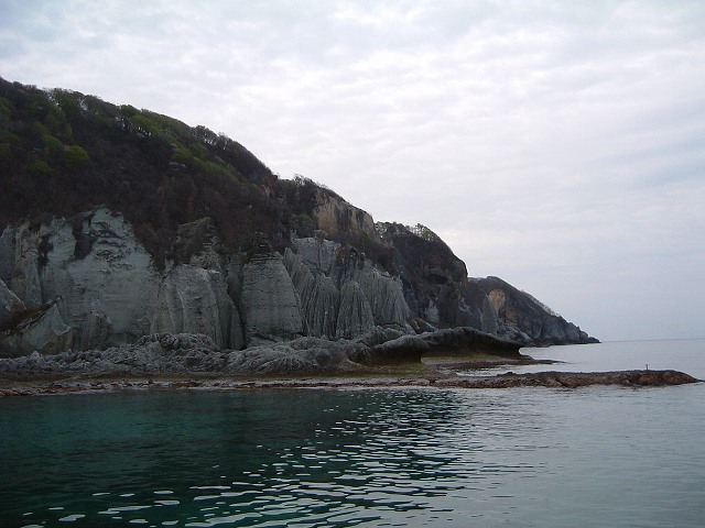 仏ヶ浦・奇岩が延々と続くの写真の写真