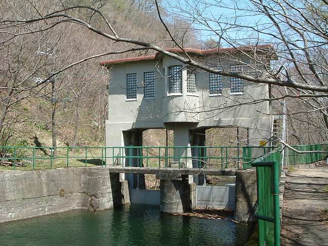 特別名勝・天然記念物・奥入瀬渓流・子ノ口の水門の写真の写真