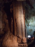 特別天然記念物・秋芳洞・黄金柱