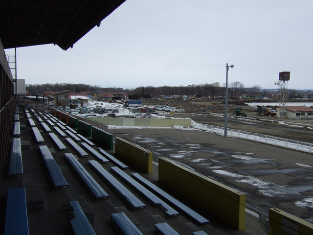 北海道遺産・ばんえい競馬・スタンドの観客席の写真の写真