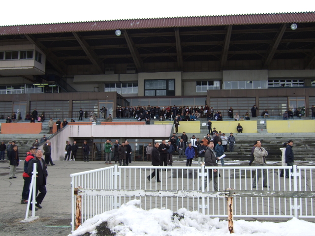北海道遺産・ばんえい競馬・レース中のスタンドの写真の写真