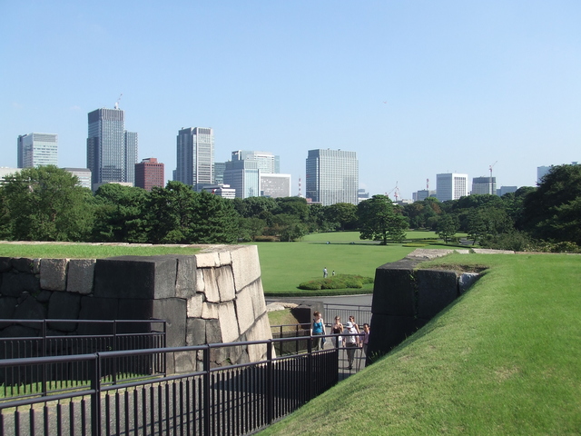 特別史跡・江戸城跡・本丸・天守台から本丸を見るの写真の写真