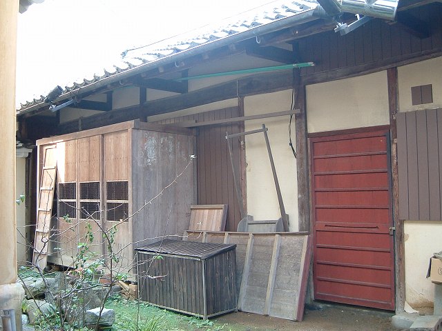 重要文化財・上芳我家住宅・物置の写真の写真