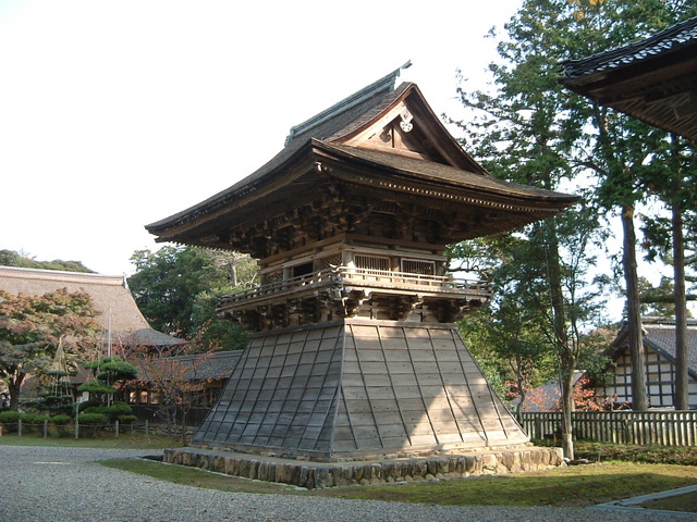 重要文化財・妙成寺鐘楼の写真の写真