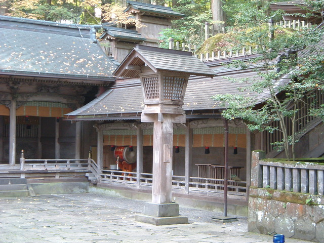 重要文化財・諏訪大社上社・本宮脇片拝殿の写真の写真