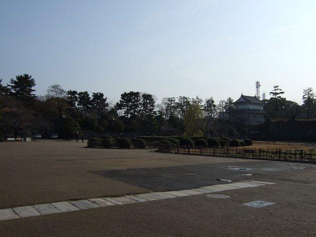 特別史跡・名古屋城跡・本丸御殿から見る東南隅櫓方向の写真の写真