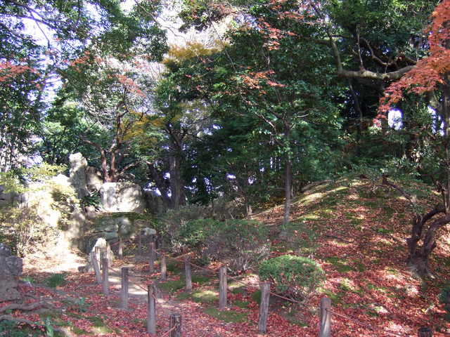 特別史跡・名古屋城跡・名勝・二之丸庭園・右手には山が見えるの写真の写真