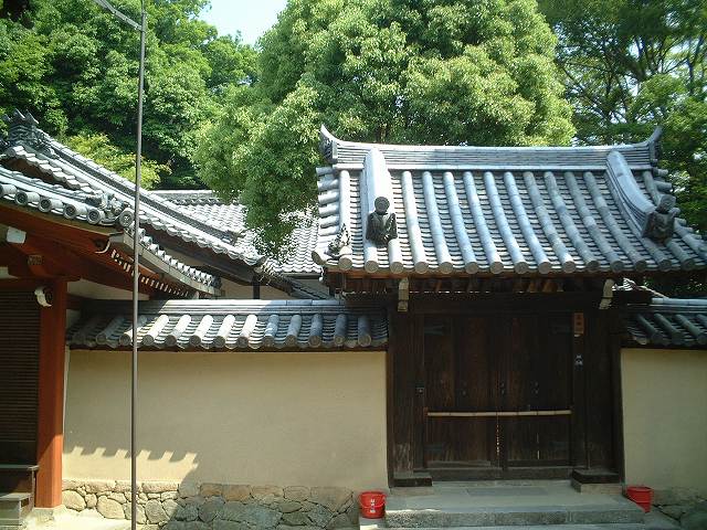 法隆寺地域の仏教建造物・法隆寺薬師坊庫裡の写真の写真