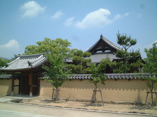 法隆寺地域の仏教建造物・律学院本堂の写真の写真