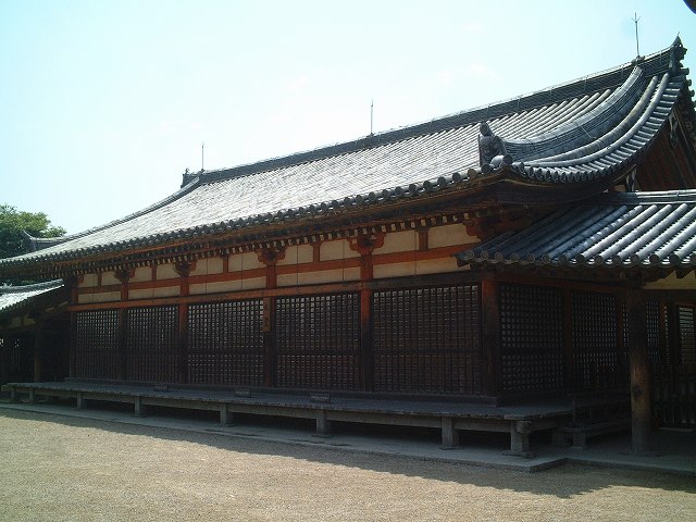 法隆寺地域の仏教建造物・法隆寺東院礼堂の写真の写真