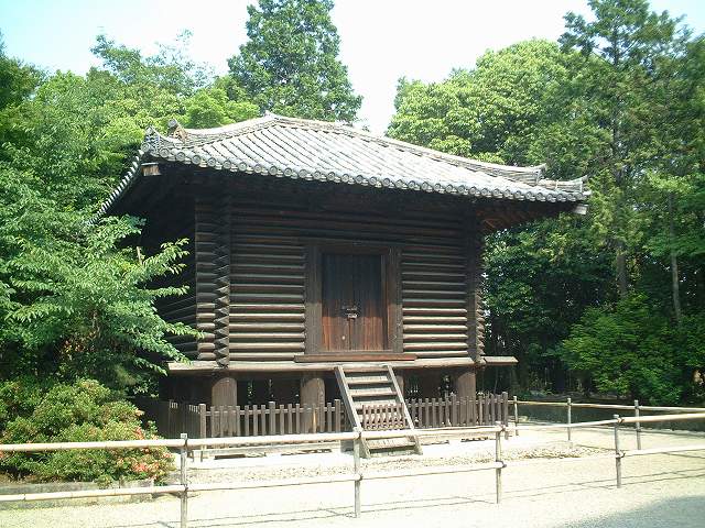 世界遺産・奈良・唐招提寺宝蔵の写真の写真