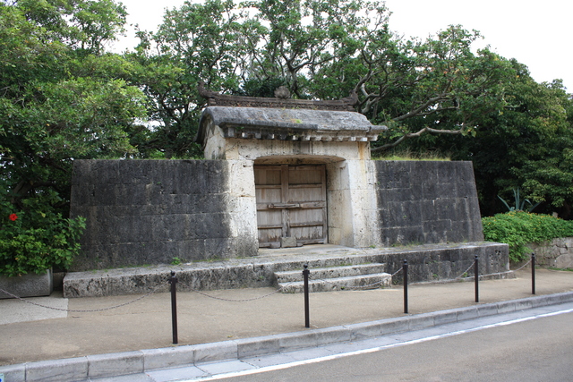世界遺産・史跡・園比屋武御嶽石門の写真の写真