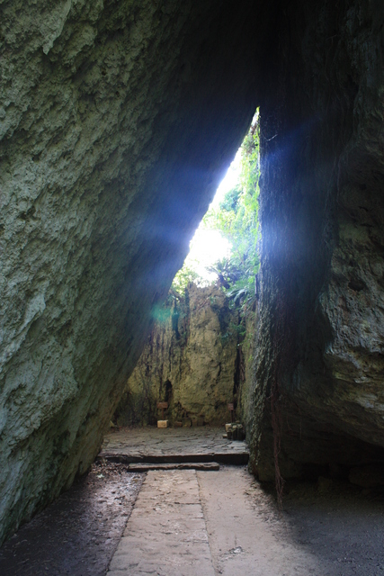 史跡・斎場御嶽・三庫裏(サングーイ)６の写真の写真