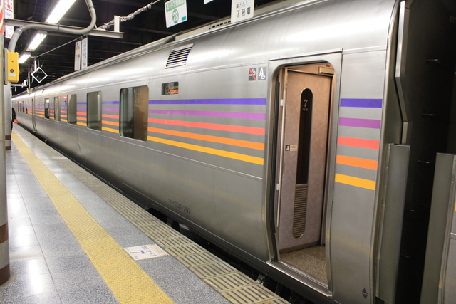 カシオペア・E26系客車・スロネE27-202の写真の写真