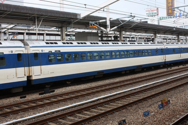 新幹線０系・４号車・「26-7013」の写真の写真