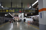 新幹線１００系と掲示板
