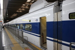 新幹線１００系・旧塗装・１号車から見る２号車