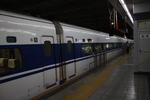 新幹線１００系・５号車と４号車の連結部分