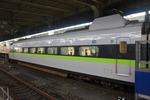新幹線１００系・４両編成・３号車から見る４号車