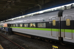 新幹線１００系・４両編成・２号車から見る３号車