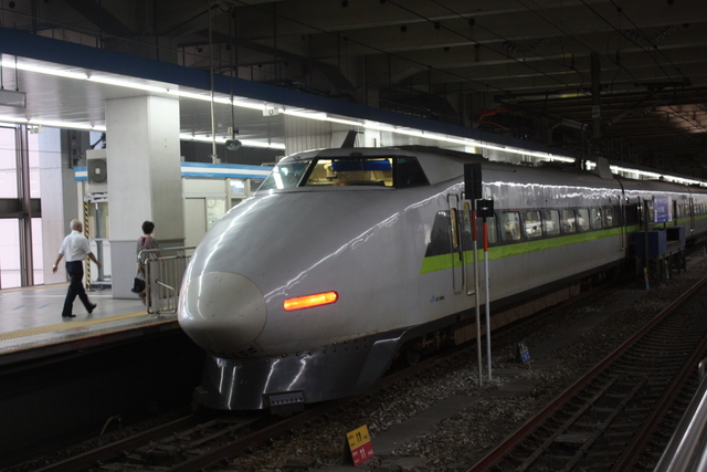 １００系新幹線・新塗装・先頭車２の写真の写真