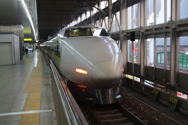１００系新幹線・新塗装・先頭車７の写真の写真