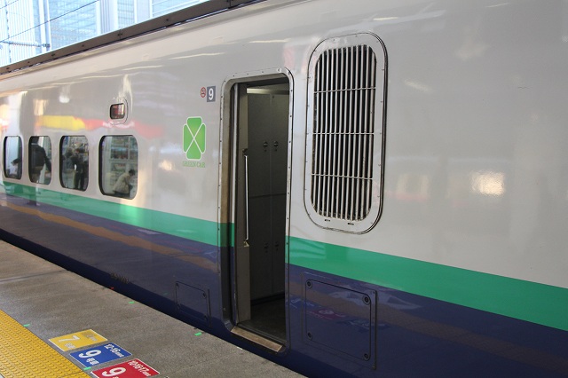 新幹線200系・9号車グリーン車のドアの写真の写真