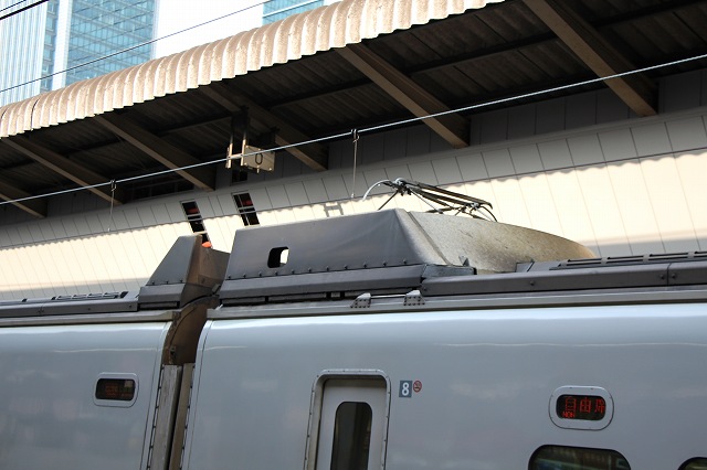 新幹線200系・使用中のパンタグラフの写真の写真