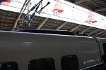 新幹線３００系・車両間の送電ケーブル