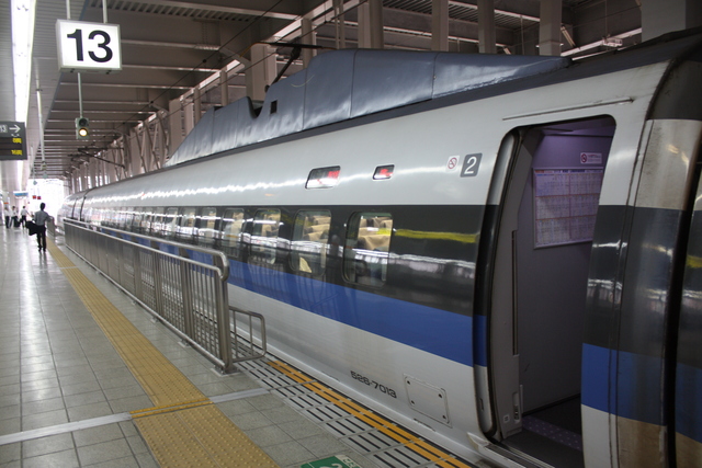 500系・3号車から見る2号車の写真の写真