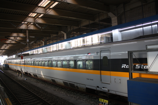 新幹線700系・Rail Star・４号車から見る３号車の写真の写真