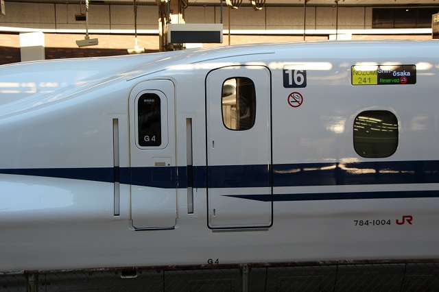 新幹線N700A・運転台出入口と客室出入口の写真の写真
