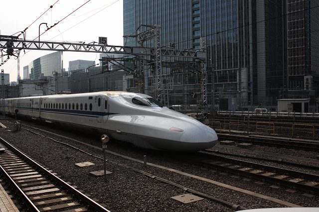 新幹線Ｎ７００系・Z68編成・東京駅を出発の写真の写真