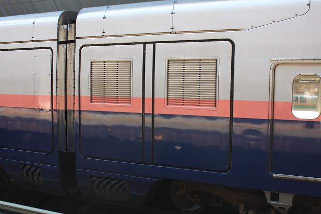 新幹線E1系・業務用のドアの写真の写真