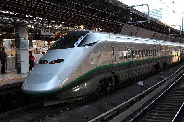 新幹線「E3系2000番台」の写真の写真