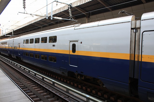 新幹線E4系・4号車(東京側)の写真の写真