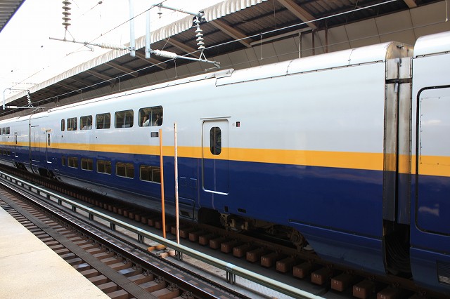 新幹線E4系・3号車(東京側)の写真の写真