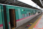 新幹線「E５系」・6号車(大宮側)