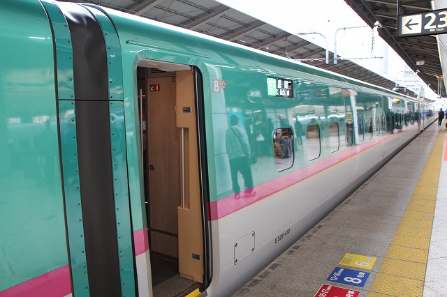 新幹線「E５系」・8号車(大宮側)の写真の写真