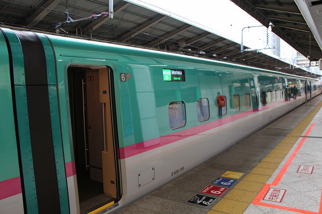 新幹線「E５系」・6号車(大宮側)の写真の写真