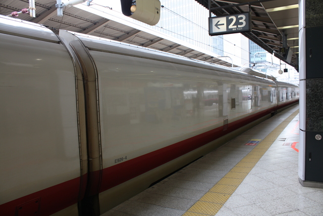 E926形・5号車から見た4号車の写真の写真