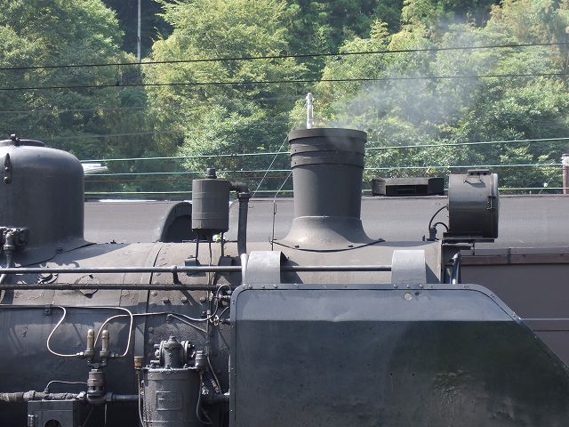 蒸気機関車(SL)のC11 190・煙突の写真の写真